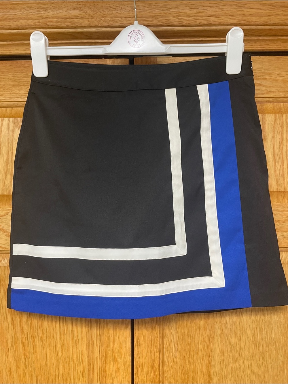 Greg Norman Golf Skort - Size 2